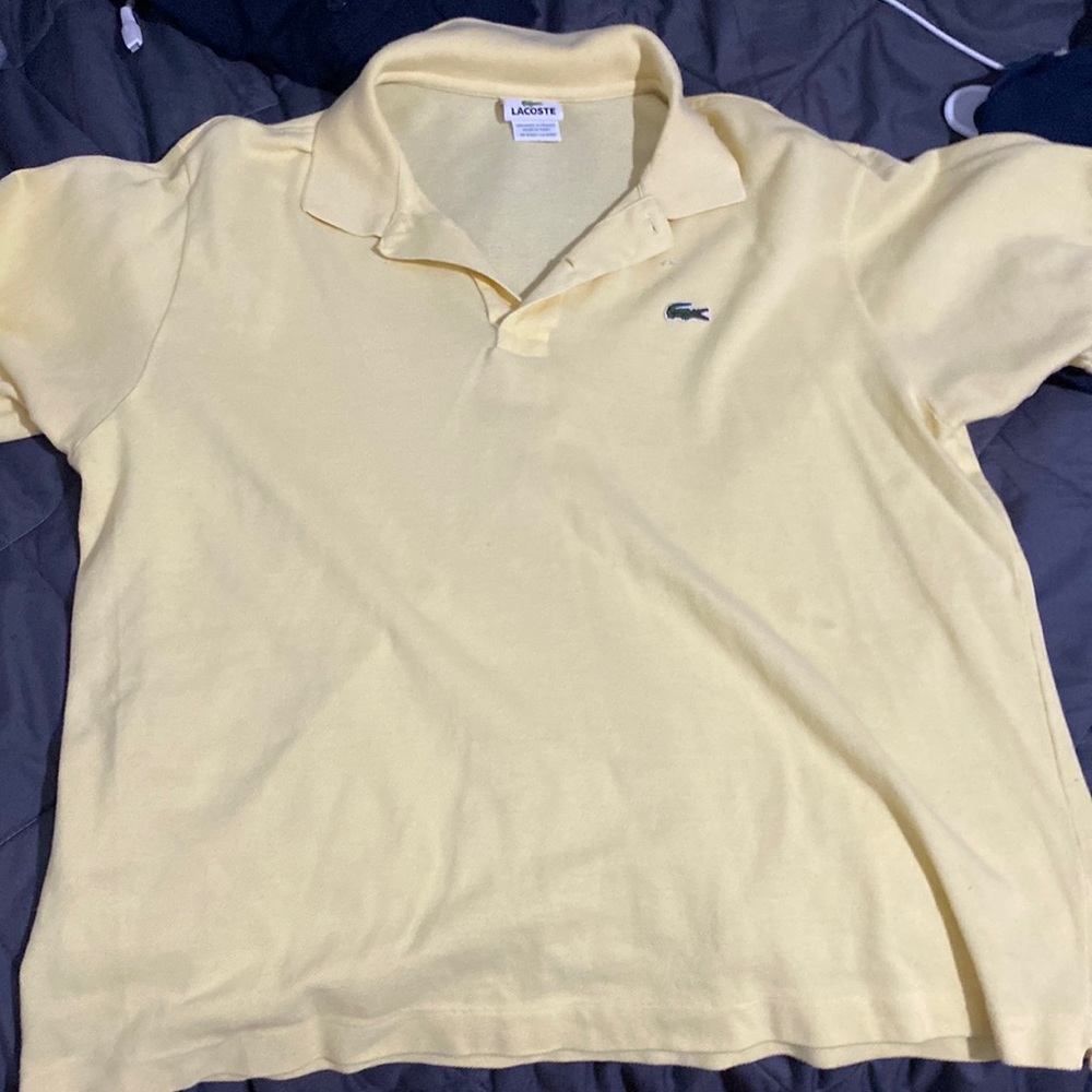 Men’s yellow polo Lacoste